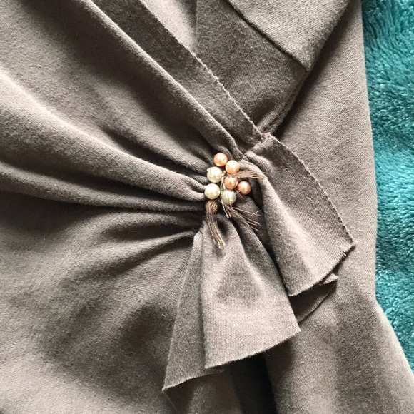 AQUARIUS Embellished Top - Picture 4 of 5